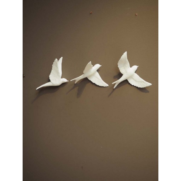 OISEAU EN VOL PORCELAINE
